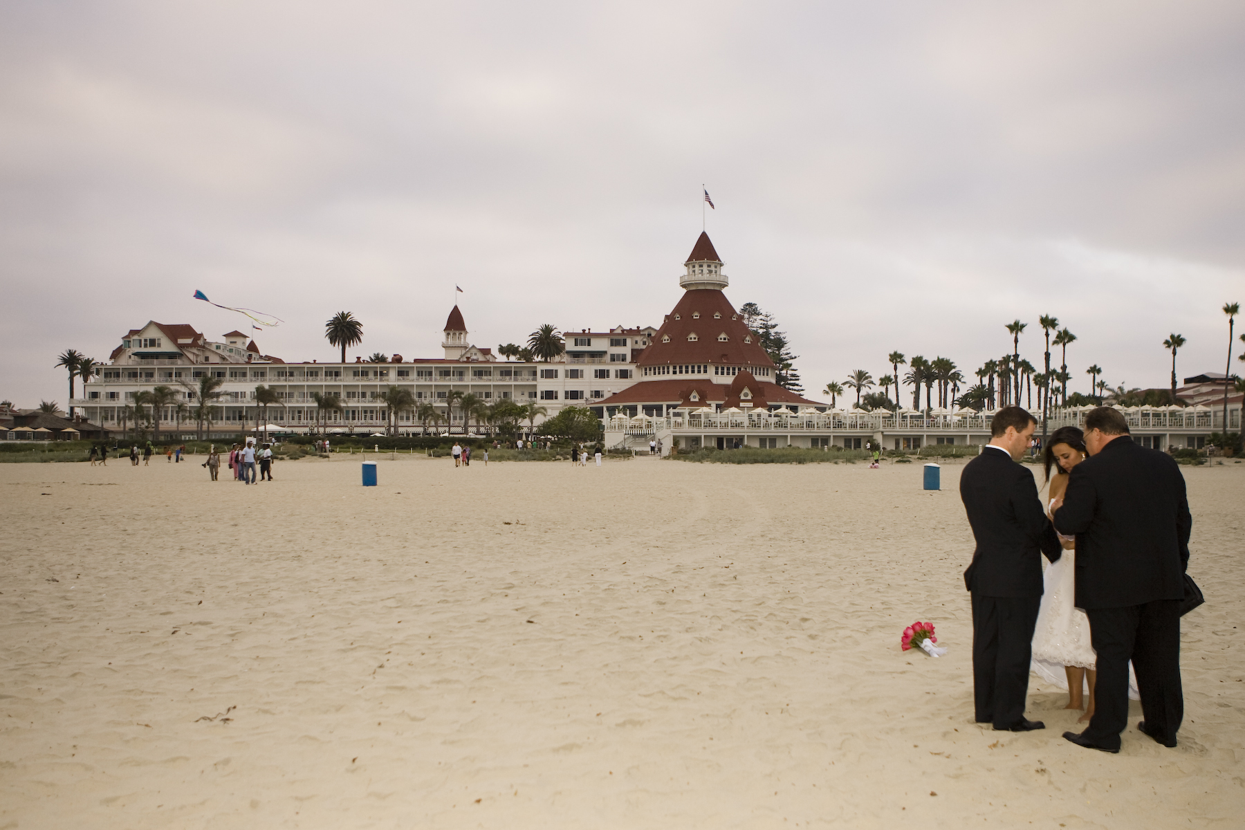 Elope to San Diego | Elope San Diego | www.elopetosandiego.com | (619) 66-ELOPE | (619) 663-5673